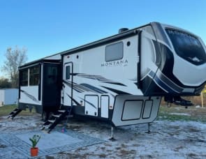 Keystone RV Montana High Country 335BH